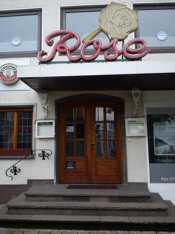 Aparthotel Goldene Rose Ebersbach an der Fils Esterno foto
