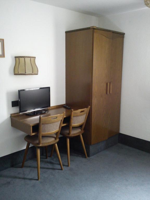 Aparthotel Goldene Rose Ebersbach an der Fils Camera foto